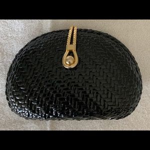 Wicker Clutch
